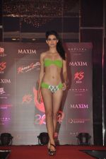 Model walk the ramp at Miss Maxim Bikini show in Mumbai on 15th Sept 2013 (162).JPG